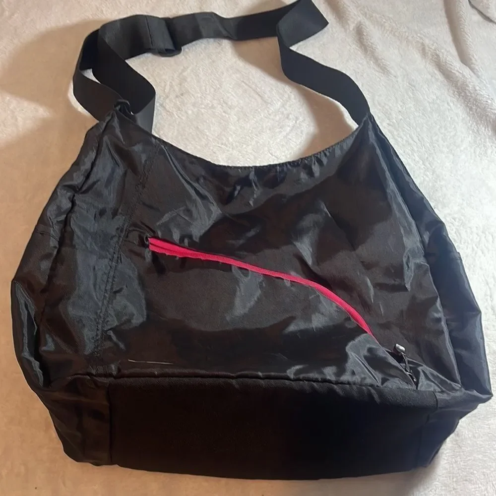 Crossbody travel bag